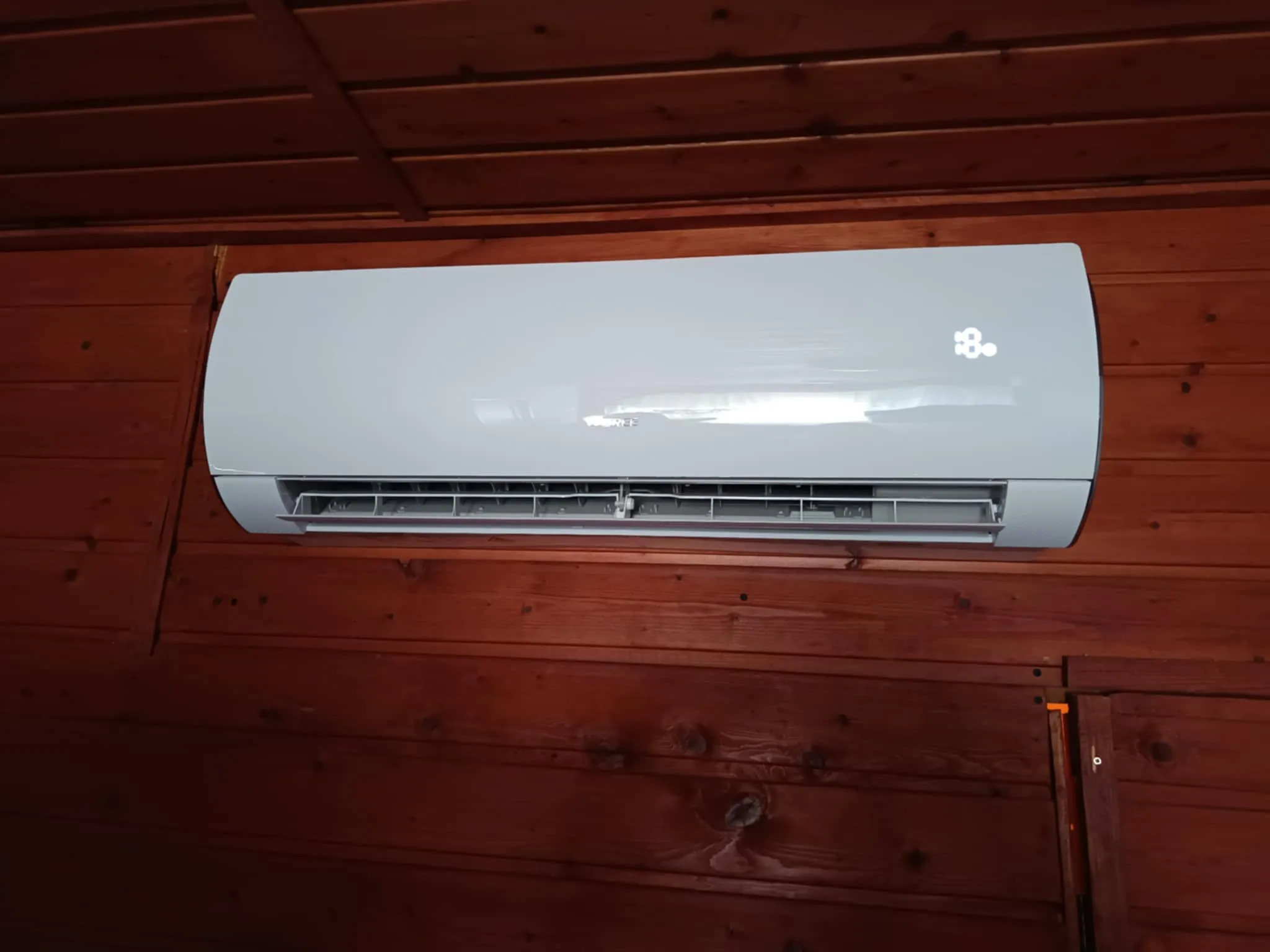 Klímaszerelés - Precíz munka